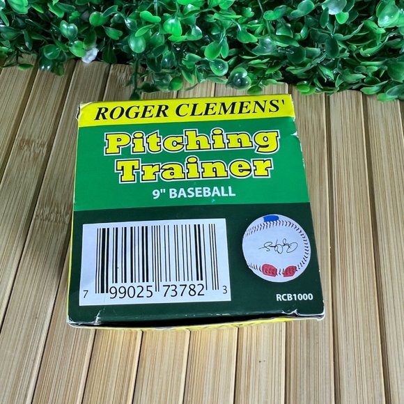 NIB Roger Clemens Pitching Trainer Baseball New - Picture 5 of 10